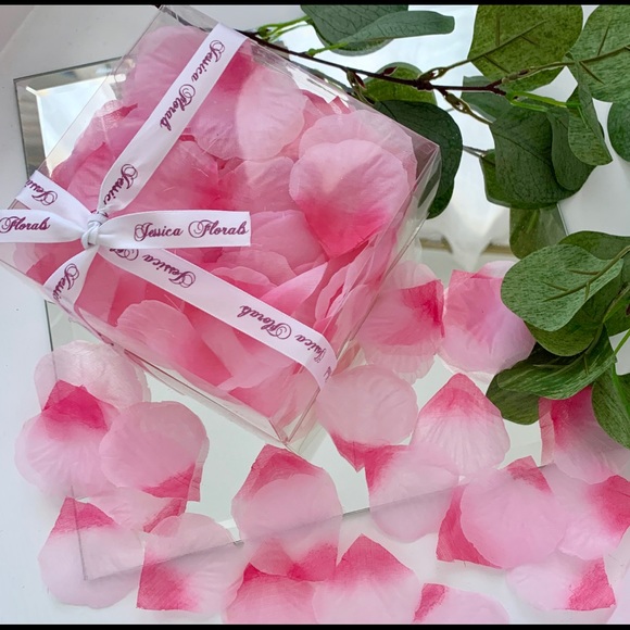 Boxed Silk Rose Petals - Pink Sorbet - Picture 2 of 4